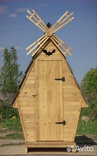 Уличный туалет с установкой