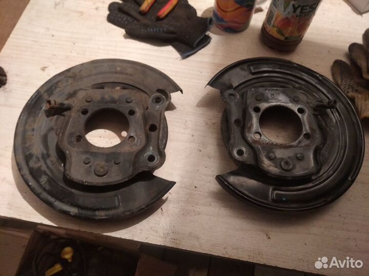 Задние тормозные пыльники лачетти