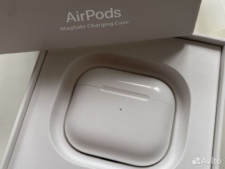 Кейс Apple AirPods 3-го поколения