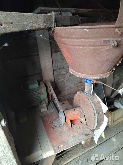 Мельница для зерна