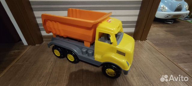 Большой грузовик игрушка