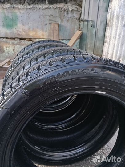 Triangle Snowlink PL02 235/55 R19 105