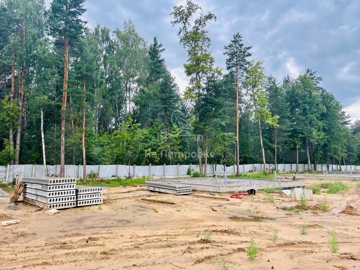 Коттедж 160 м² на участке 7 сот.