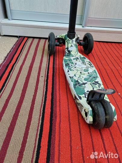 Самокат детский трехколесный
