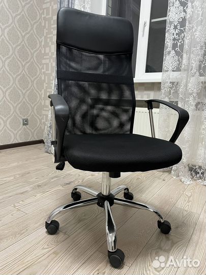 Компьютерное кресло