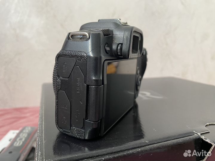 Canon eos RP body + 85 1.8 EF