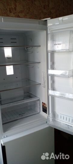 Холодильник Hotpoint Ariston total no frost бу