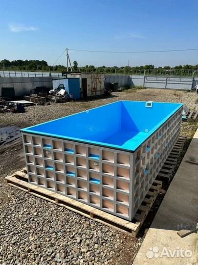 Пластиковый бассейн в металлокаркасе