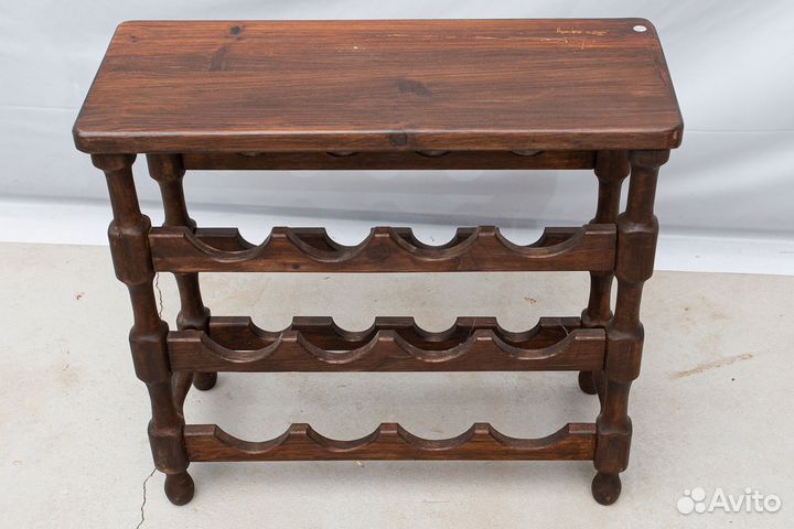 Столик-подставка для винных бутылок