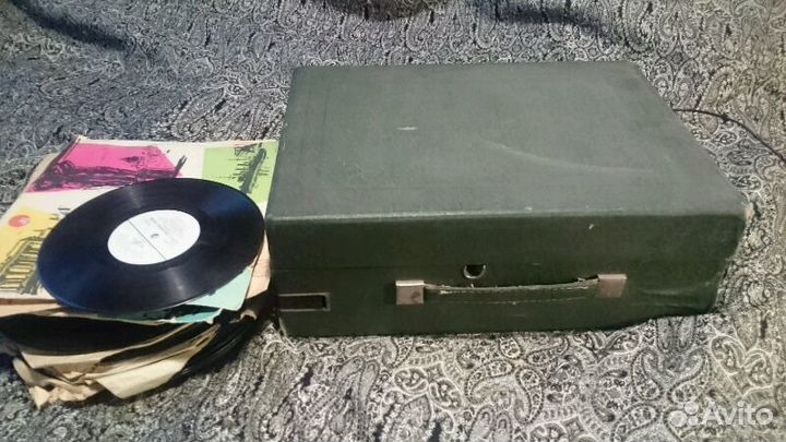 Патефон Дружба Ленинградский патефонный завод