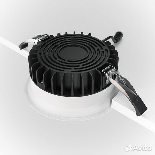 Встраиваемый потолочный светильник DL055-18W3K-W