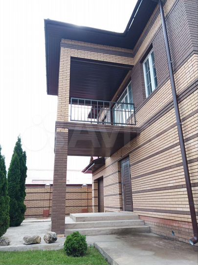 Дом 200 м² на участке 8 сот.