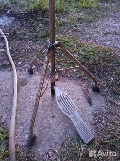 Тарелки для ударных со стойкой