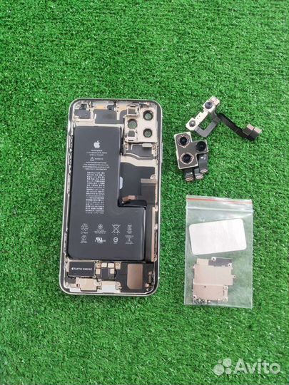iPhone 11 Pro Max на разбор по запчастям