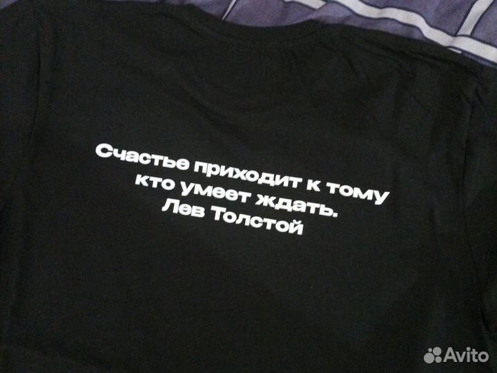 Черная футболка с Цитатой