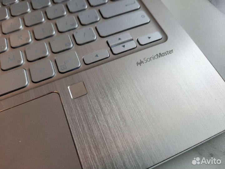 Ультрабук asus vivobook s13 core-i3, GF mx150, IPS