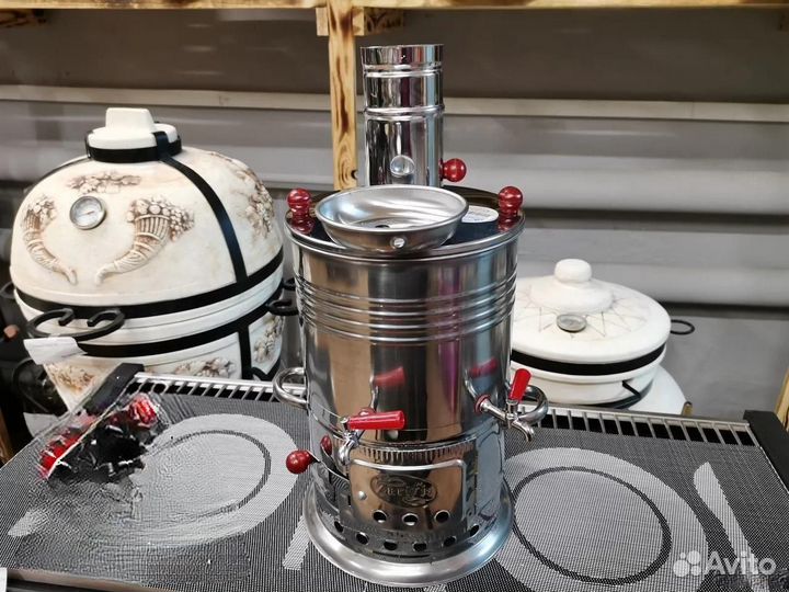 Самовар на дровах и шишках