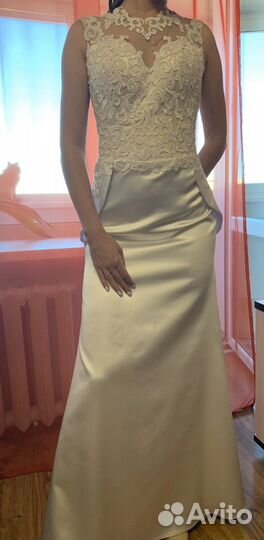 Платье свадебное