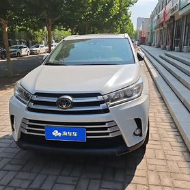 Toyota Highlander 2.0 AT, 2021, 30 400 км