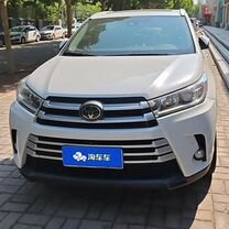 Toyota Highlander 2.0 AT, 2021, 30 400 км, с пробегом, цена 2 530 000 руб.