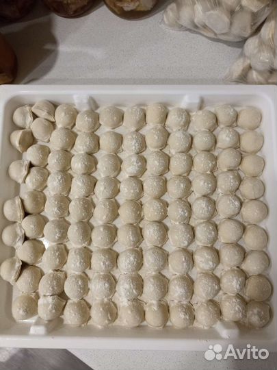 Пельмени домашние, вареники домашние, тушёнка