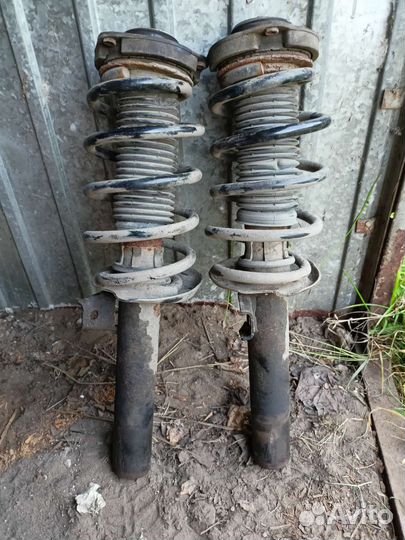 Стойки на Skoda