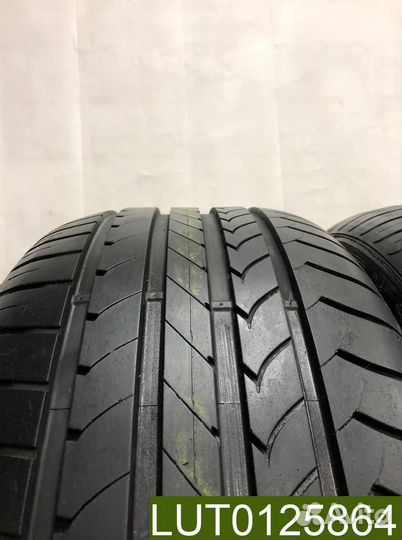 Goodyear EfficientGrip 285/40 R20 104Y