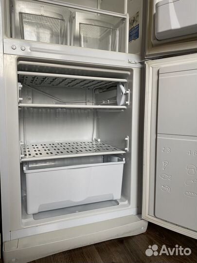 Холодильник indesit