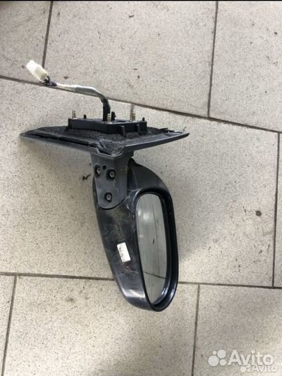 Переднее правое зеркало Nissan skyline v35