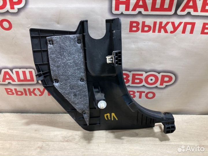 Накладка на порог салона передняя левая Kia Cerato