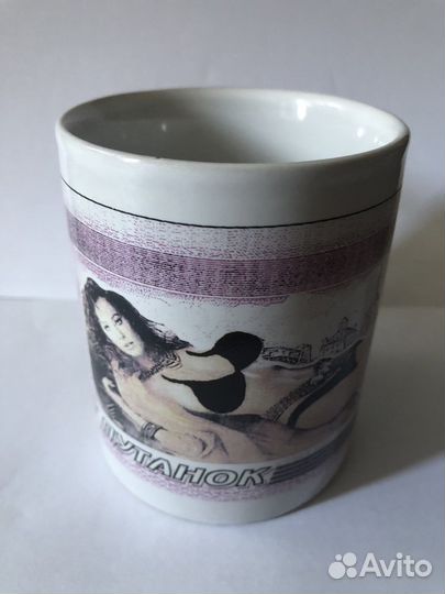 Посуда : бокалы,манежница,чайная пара,тарелка