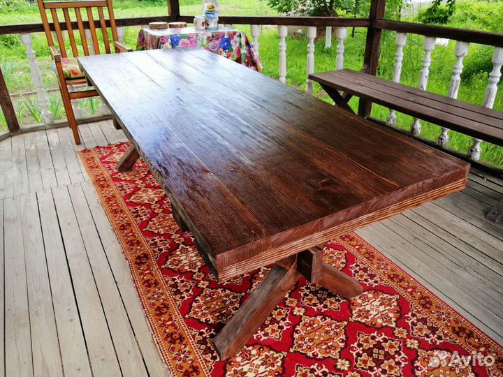 Стол из массива