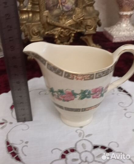 Английский фарфор винтаж молочник