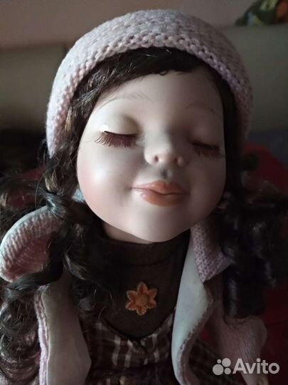 Куклы фарфоровые коллекционные