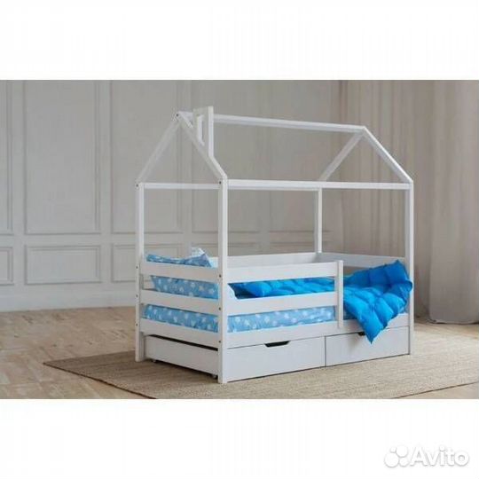 Кроватка из массива детская высокий борт домик