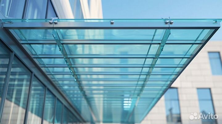 Стеклянный козырек на профиле