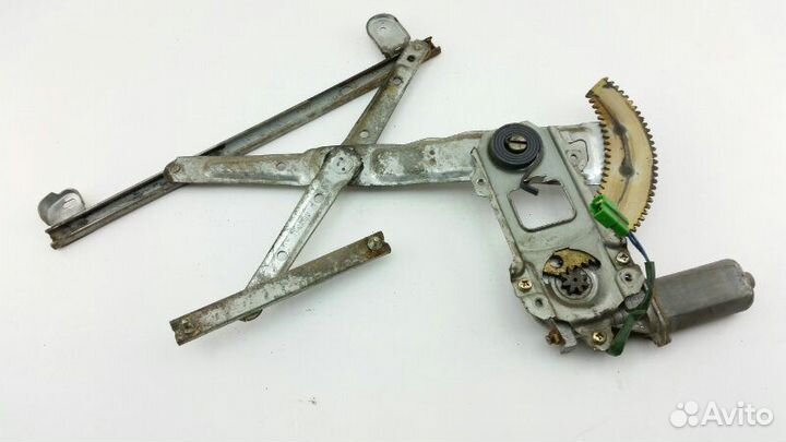 Стеклоподъемник передний левый Subaru Legacy BG5