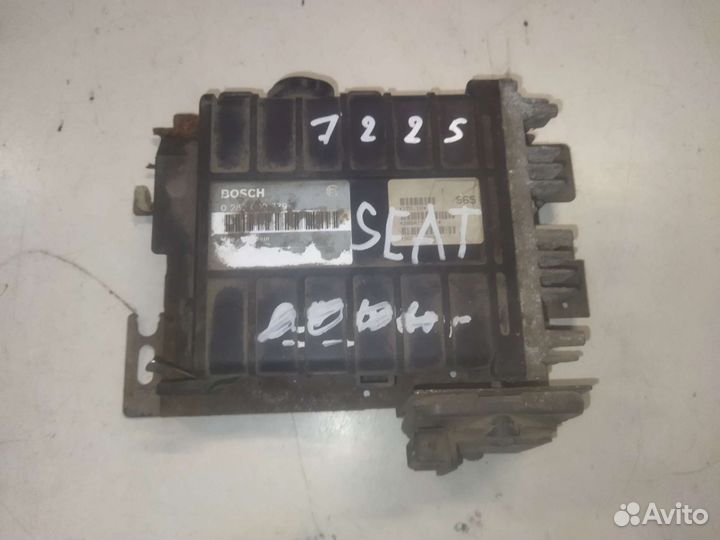 Блок управления двигателем VW Passat B3