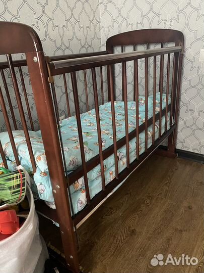 Детская кроватка
