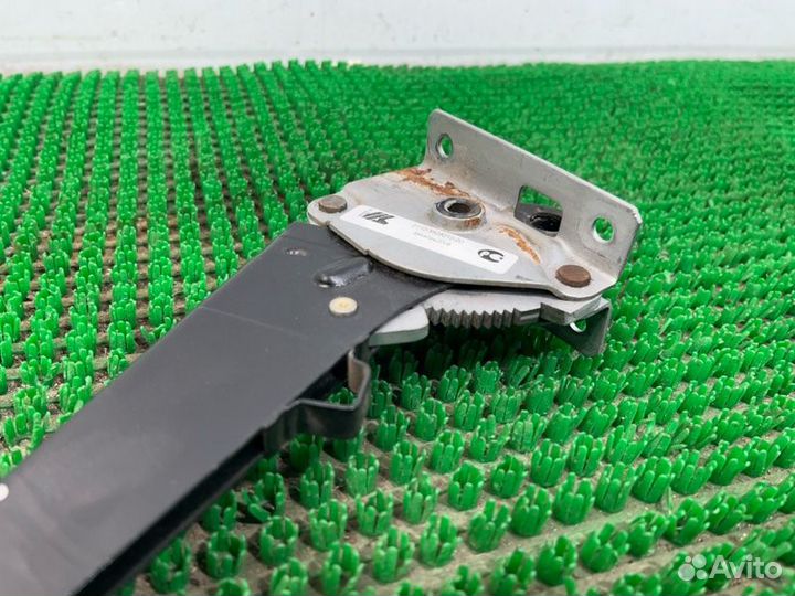 Рычаг стояночного тормоза Лада 2111 1 21124 2009