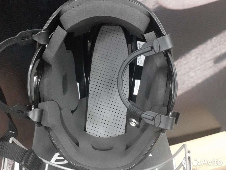 Новые шлема с маской Bauer 2100 combo SR