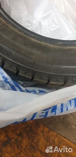 Bridgestone Blizzak VRX 215/55 R17 94E