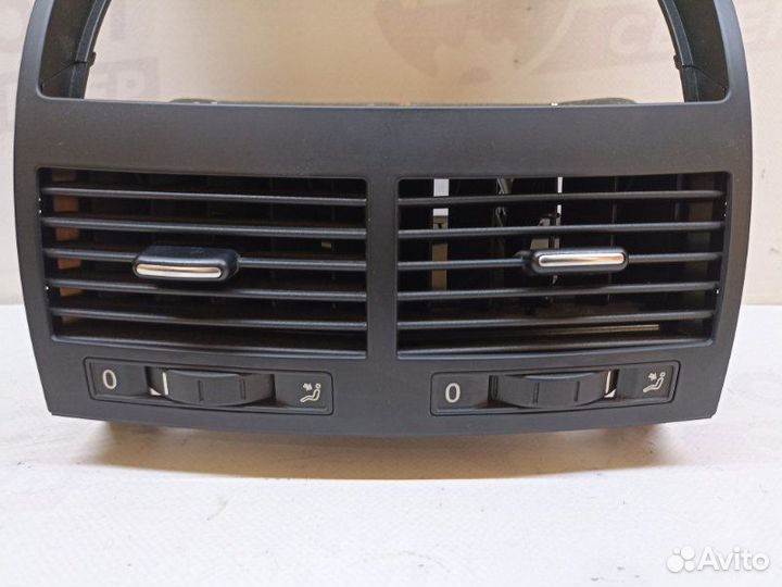 Дефлектор воздушный Volkswagen Touareg 7L AXQ 2006