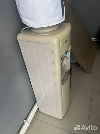 Кулер для воды