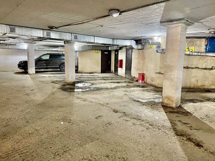 Машиноместо, 16 м²