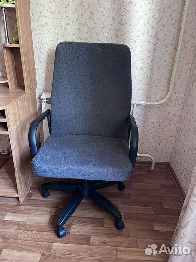 Компьютерное кресло