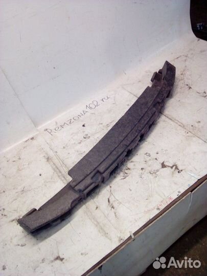 Усилитель бампера Volkswagen Passat B6 2005-2010