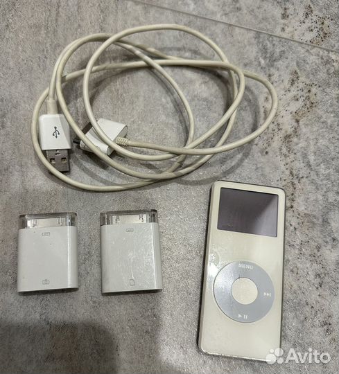 Плеер iPod nano 1 gb, переходники на Camera и SD