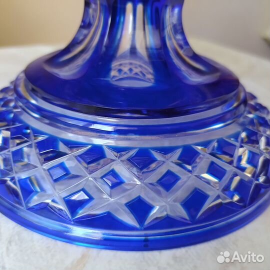 Хрустальная ваза для фруктов на ножке