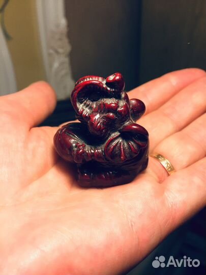 Фигурки слонов